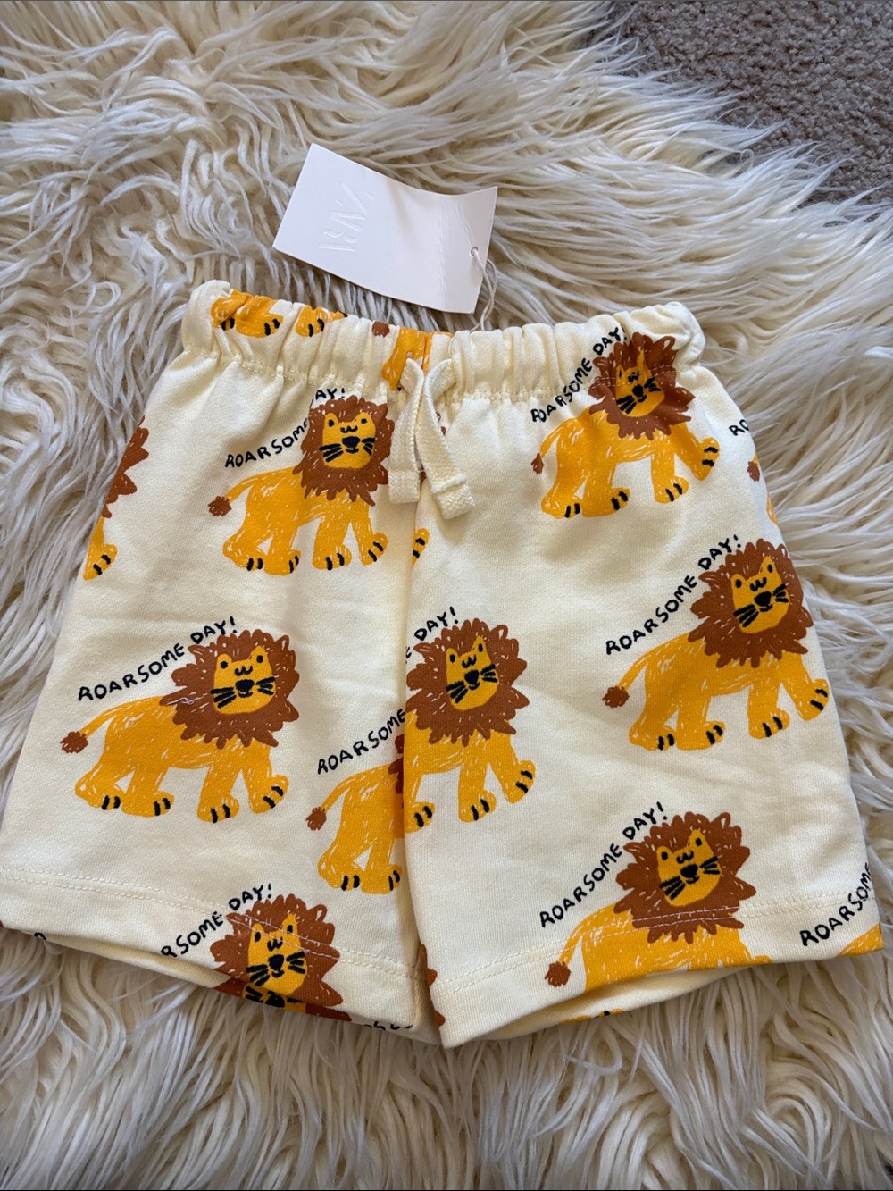 Zara kids boy’s lion shorts